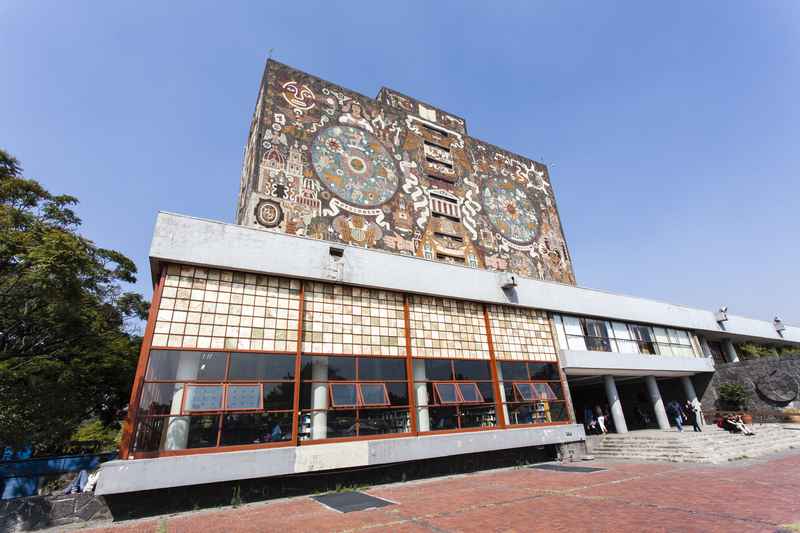 Die Zentralbibliothek der Universität