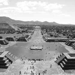 Teotihuacan – Blick von der Sonnenpyramide